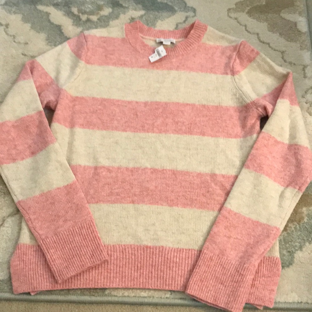 ✨NWT GAP Striped Sweater